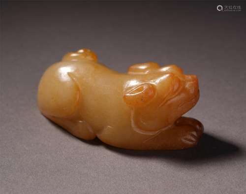 CHINESE ANCIENT JADE BEAST TABLE ITEM