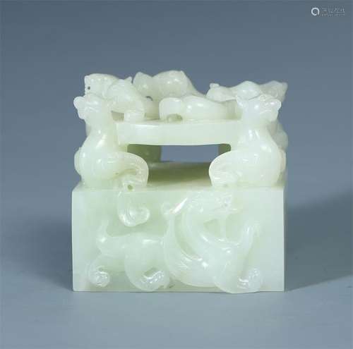 CHINESE CELADON JADE BEAST SEAL