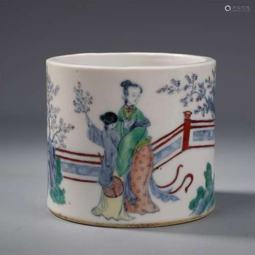 CHINESE PORCELAIN BLUE AND WHITE WUCAI BEAUTY BRUSH POT