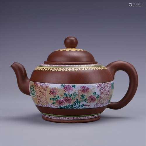 CHINESE COLOR PAINTED YIXING ZISHA CLAY TEA POT