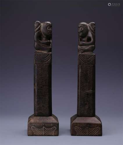 PAIR OF CHINESE STONE MONKEY TABLE ITEM