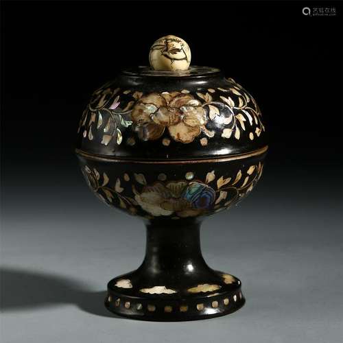 CHINESE MOTHER OF PEARL INLAID BLACK LACQUER LIDDED DOU