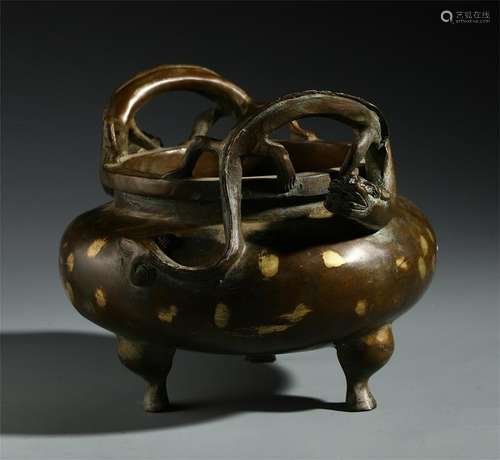 CHINESE GOLD INLAID BRONZE TRIPLE FEET CENSER