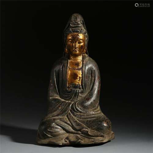 CHINESE GOLD PAINTED WOOD SEATED GUANYIN