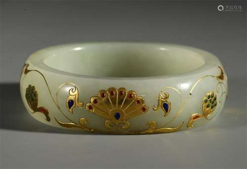 CHINESE CELADON JADE GILT INLAID BANGLE