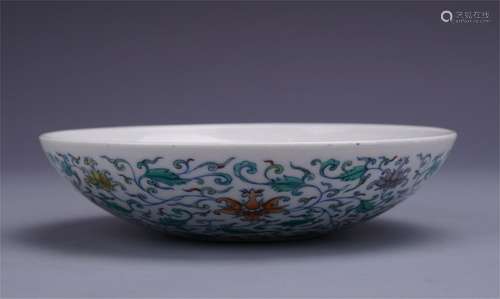 CHINESE PORCELAIN WUCAI FLOWER PLATE