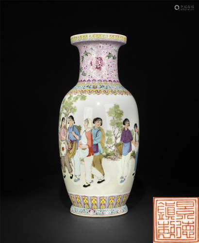 六七十年代 粉彩農村姑娘採茶瓶