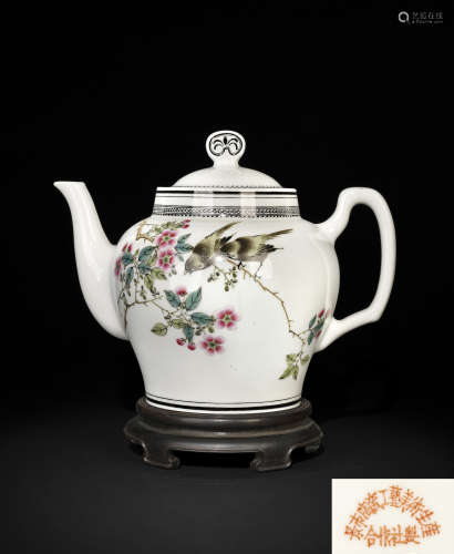 五十年代 粉彩花鳥茶壺