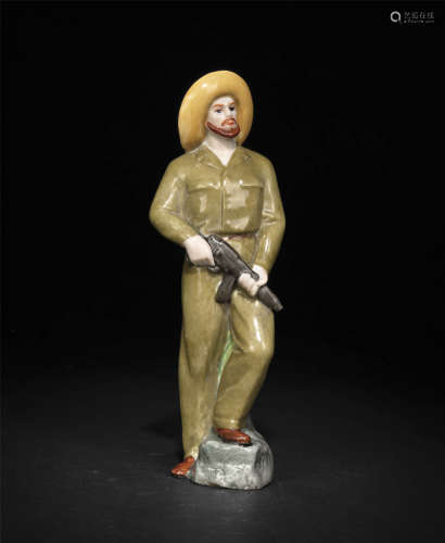 六七十年代  外國戰士雕塑“景德鎮”製