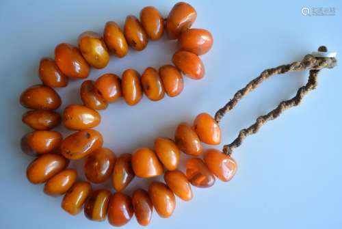 Yellow Amber Big Ball Necklace Republican Period