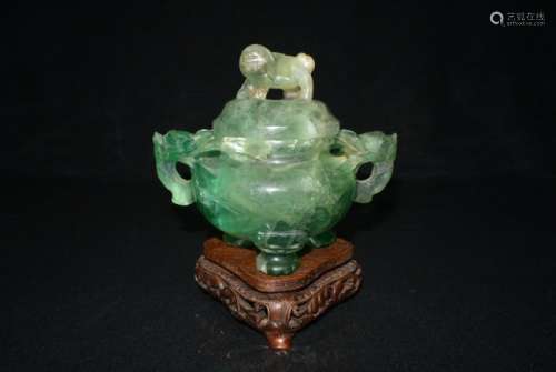Qing Dynasty water green crystal stone lion ear incense