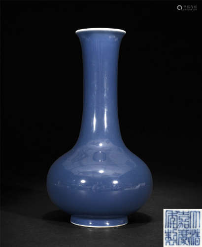 清嘉慶 藍釉瓶