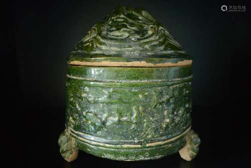 HAN Dynasty apple green glazed and Decoratived Stove