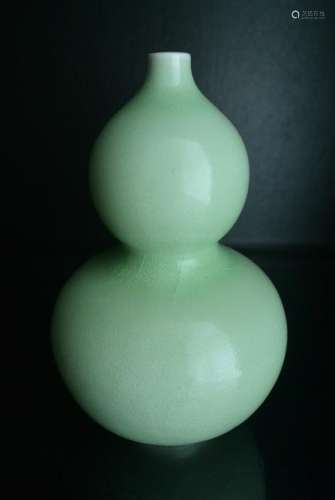 A Finely Chinese Celadon-Glazed Double Gourd Porcelain