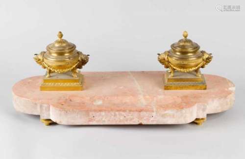 Writing desk inkwell. Two gilded bronze inkwells with lids and bull heads on pink marble plinth with