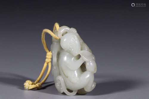 HETIAN JADE MONKEY HAND PIECE