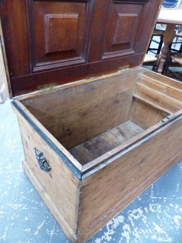 A 19th.C.CABINET MAKER'S PINE TOOL CHEST WITH PANELLED INTERIOR TO TOP. 93 x 52 x H.52cms.