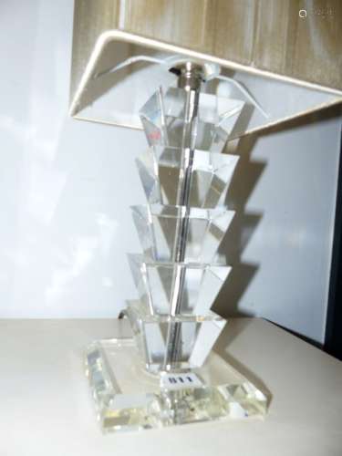 A PAIR OF CONTEMPORARY GLASS TABLE LAMPS, INCLUDING SHADES H.53cms.