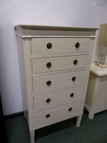 A MODERN PAINTED CHEST OF FIVE LONG DRAWERS ON SQUARE TAPERED LEGS. 65 x 47 x H.112cms TOGETHER WITH