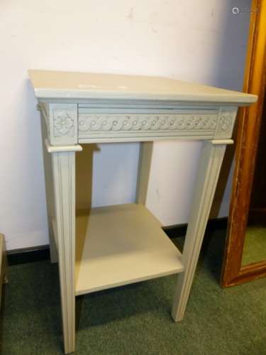 A PAIR OF MODERN FRENCH STYLE PAINTED BEDSIDE TABLES ON SQUARE LEGS WITH UNDERTIER. 46 x 46 x H.