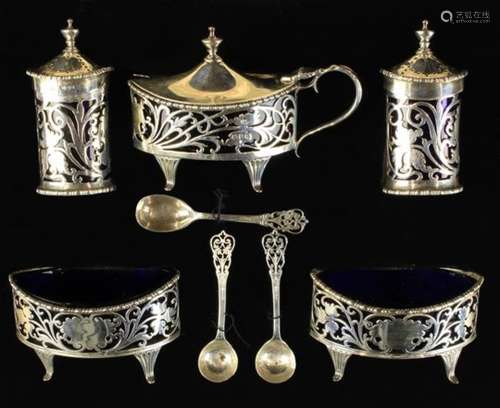 A Fine Cased Silver Condiment Set with assay marks for London 1930-32 and maker's punch for Josiah