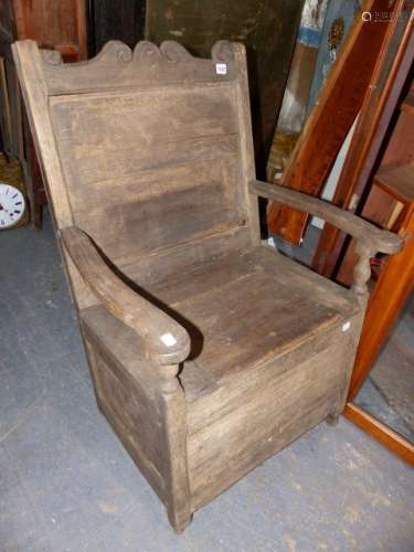 AN 18Th.C.AND LATER OAK LAMBING CHAIR WITH LIFT TOP BOX SEAT.