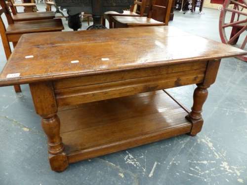 A BESPOKE HANDMADE BURR OAK COFFEE TABLE ON TURNED LEGS WITH FRIEZE DRAWER AND UNDERTIER. 61 x 61