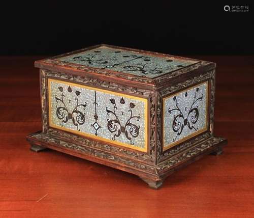 A Fine 19th Century Chinese Casket (A/F).