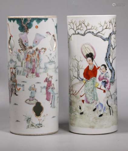 2 Chinese Qing Enameled Porcelain Hat Stands