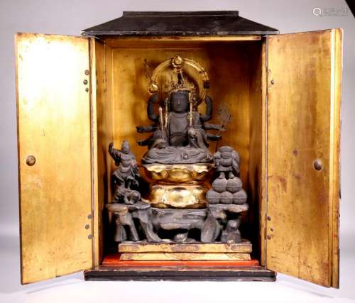 Rare Japanese 19 C Gold Lacquer Closable Shrine
