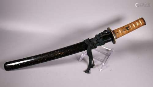 Japanese 19 C Samurai Short Sword, Lacquer Sheath