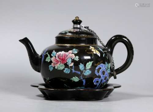 English 18C Jackfield Enamel Teapot; Lacquer Tray