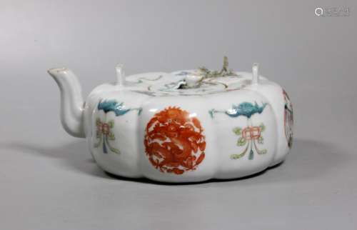 Chinese 19 C Octagonal Melon Porcelain Teapot