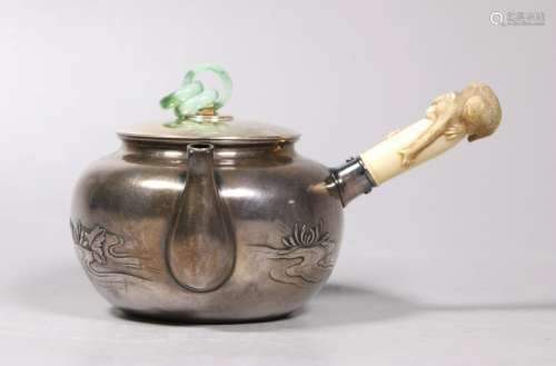 Fine Japanese Silver Teapot Natural Jadeite Finial