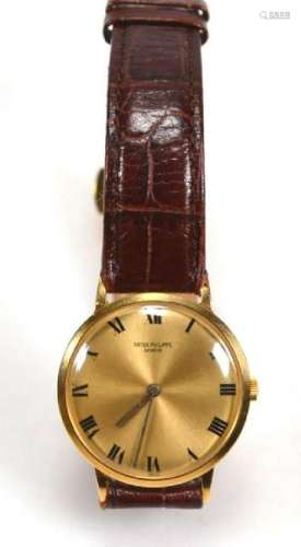 Patek-Philippe 18 Jewel Wristwatch in 18K Gold Cas