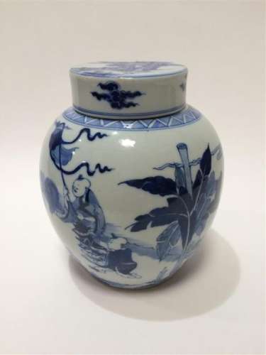 CHINE Pot couvert en porcelaine bleu et blanc à dé…