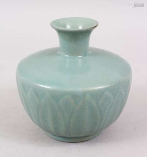 A GOOD 19TH / 20TH CENTURY CHINESE CELADON RU WARE PORCELAIN VASE, the body with moulded