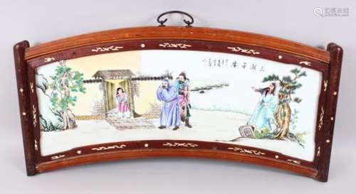 A GOOD CHINESE 19TH / 20TH CENTURY REPUBLIC STYLE FAMILLE ROSE PORCELAIN PANEL, depicting scenes