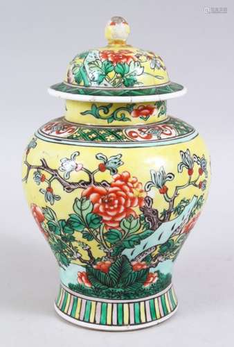 A 19TH CENTURY CHINESE FAMILLE JAUNE PORCELAIN GINGER JAR & COVER, decorated with scenes of birds