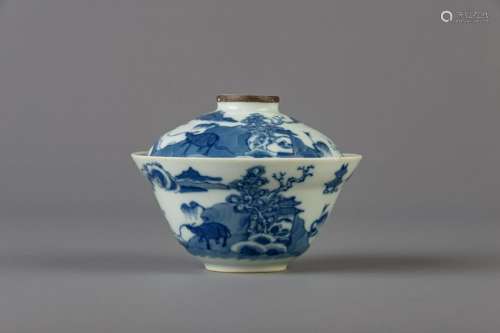 A Chinese blue and white 'Bleu de Hue' bowl and cover