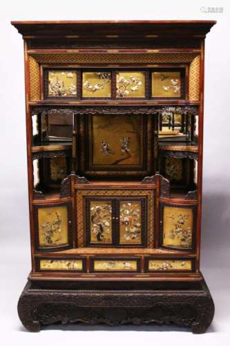 A GOOD JAPANESE MEIJI PERIOD GOLD LACQUER & SHIBAYAMA SHODANA CABINET, with fourteen gold lacquer