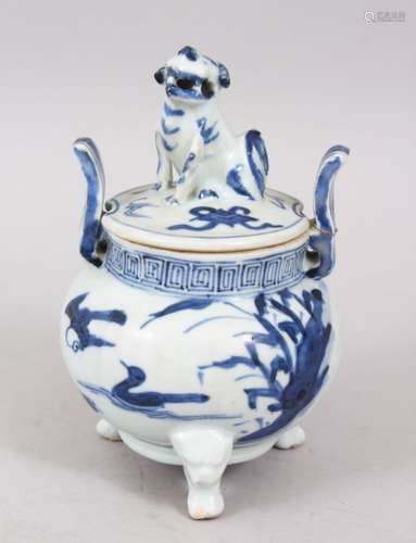 A GOOD JAPANESE 18TH CENTURY BLUE & WHITE PORCELAIN KORO & COVER, the body of the koro with