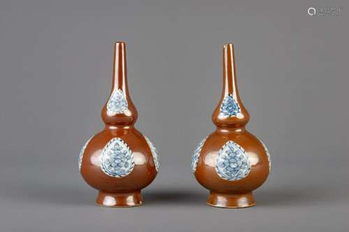 A pair of Chinese Batavian ware blue and white Islamic