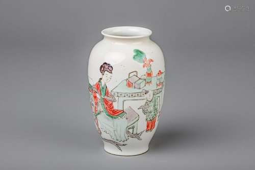 A Chinese famille verte vase with a lady and two