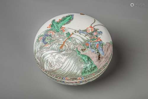 A Chinese famille verte box and cover, Kangxi mark,