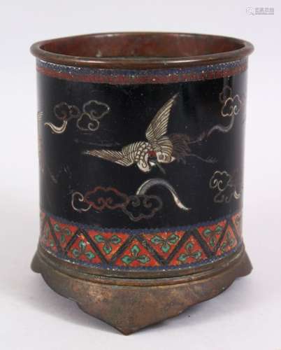 A 19TH CENTURY JAPANESE CLOSIONNE CYLINDRICAL BRUSH WASHER, the decoration of four flying cranes