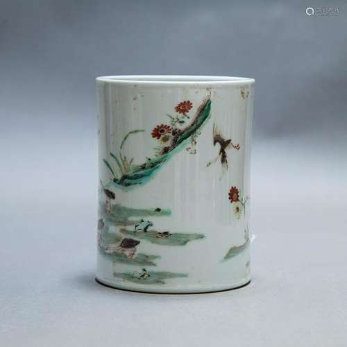 A WUCAI PORCELAIN BRUSH POT