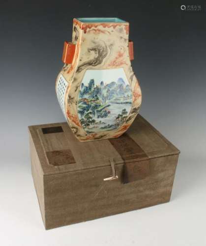 LANDSCAPE VASE IN PRESENTATION BOX