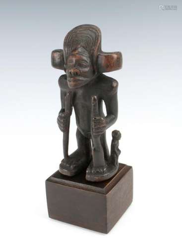 AFRICAN CARVED TCHOKWE MINIATURE