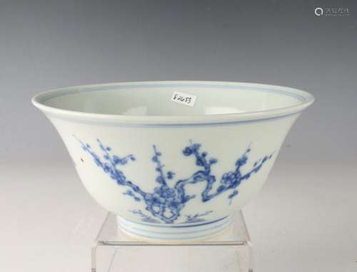 BLUE & WHITE PORCELAIN RUYI FLOWER BOWL